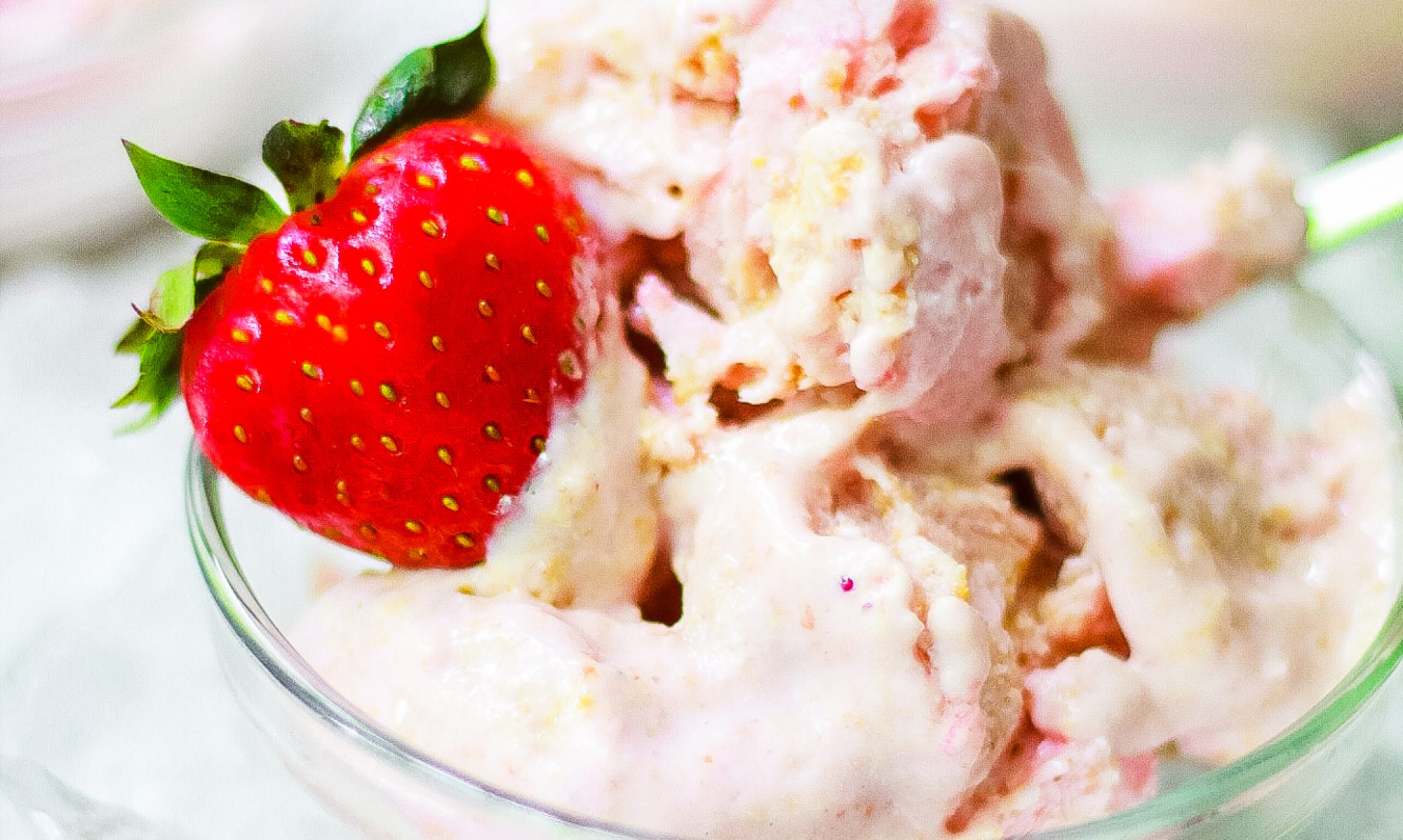Crème glacée cottage fraise - haute résolution